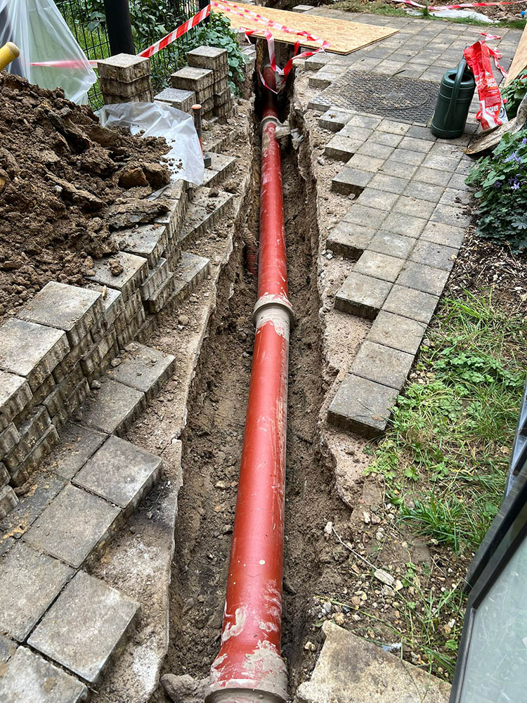 Création de canalisation pluviale enterrée